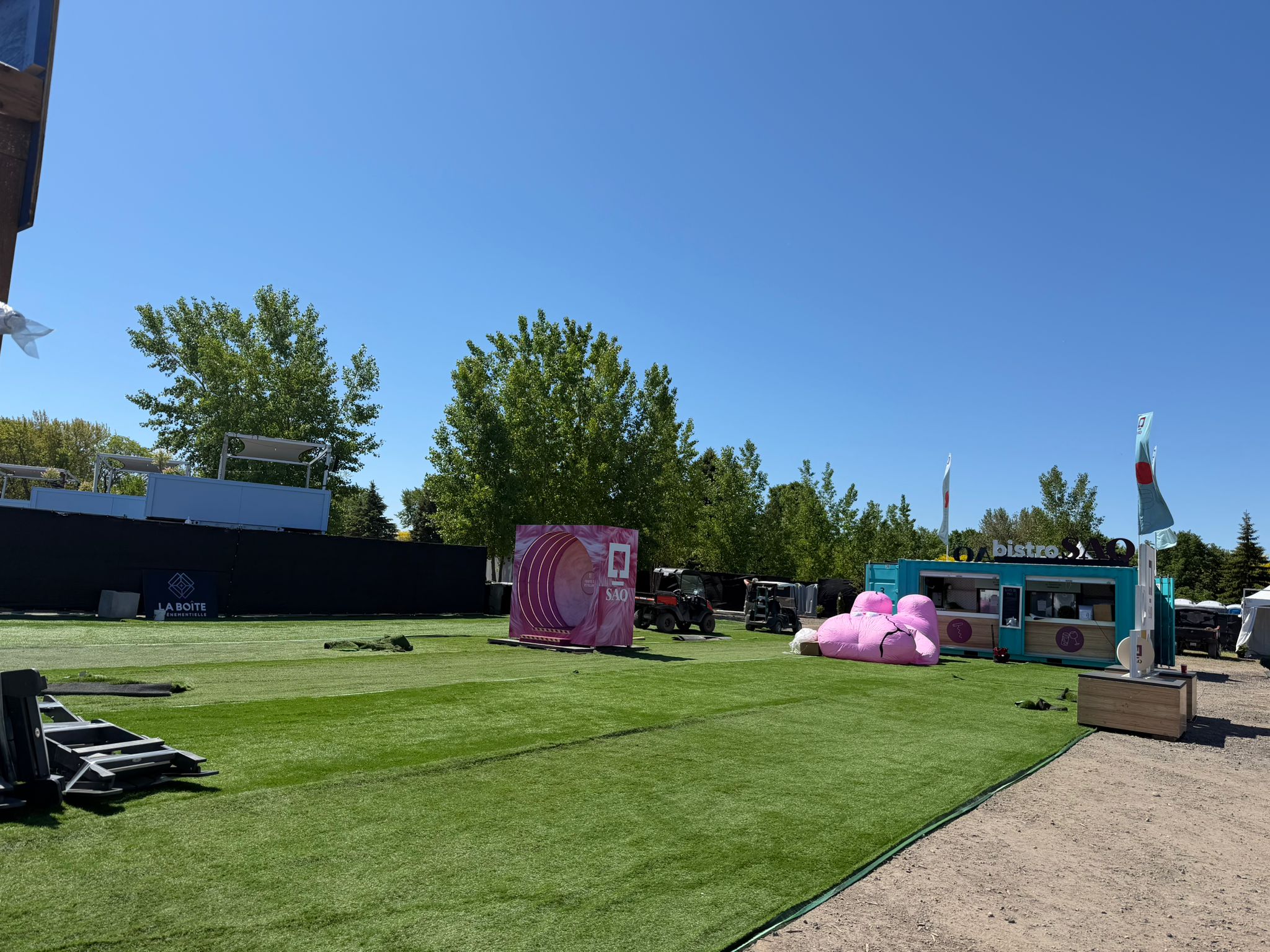 Event turf rental for Evenko Festivals in Montreal